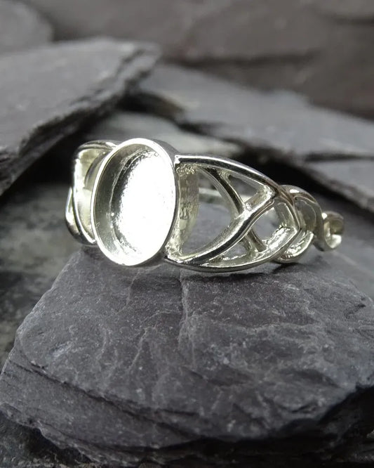 Silver Celtic knot Ring