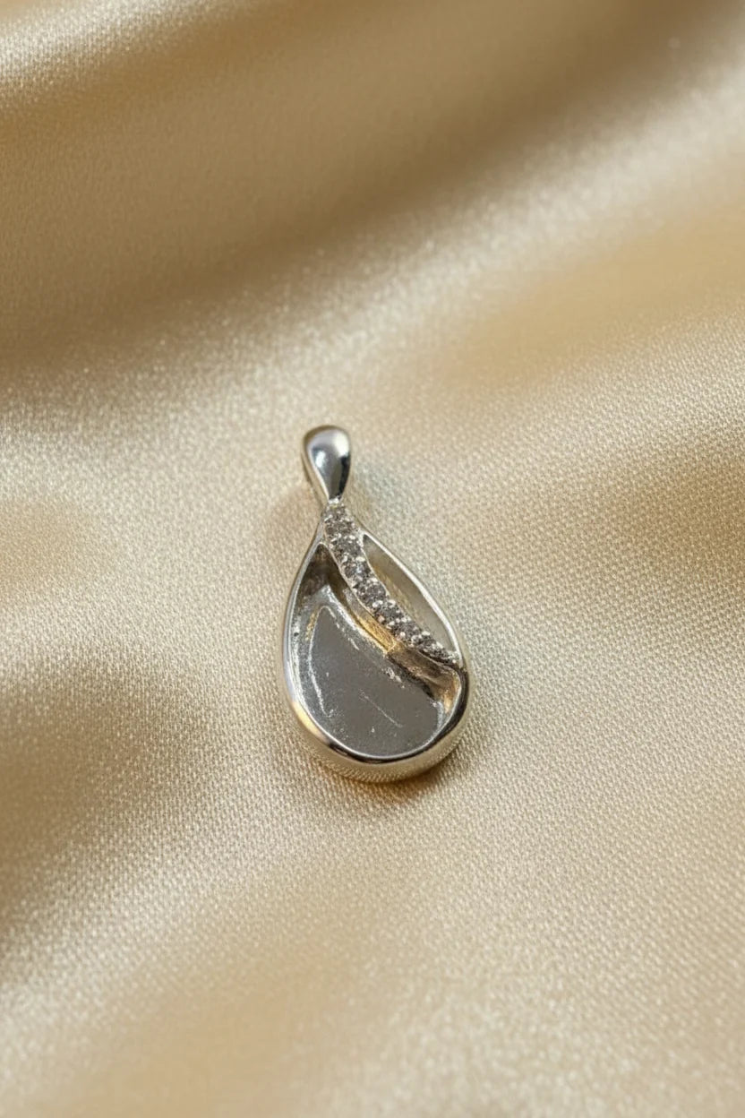 Solid Silver Teardrop Shape Pendant