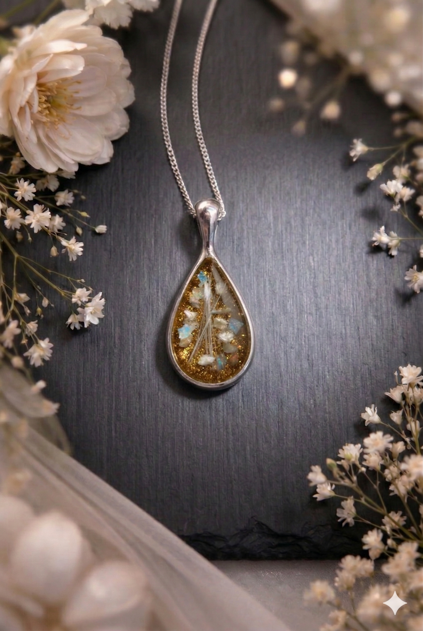Silver teardrop Pendant