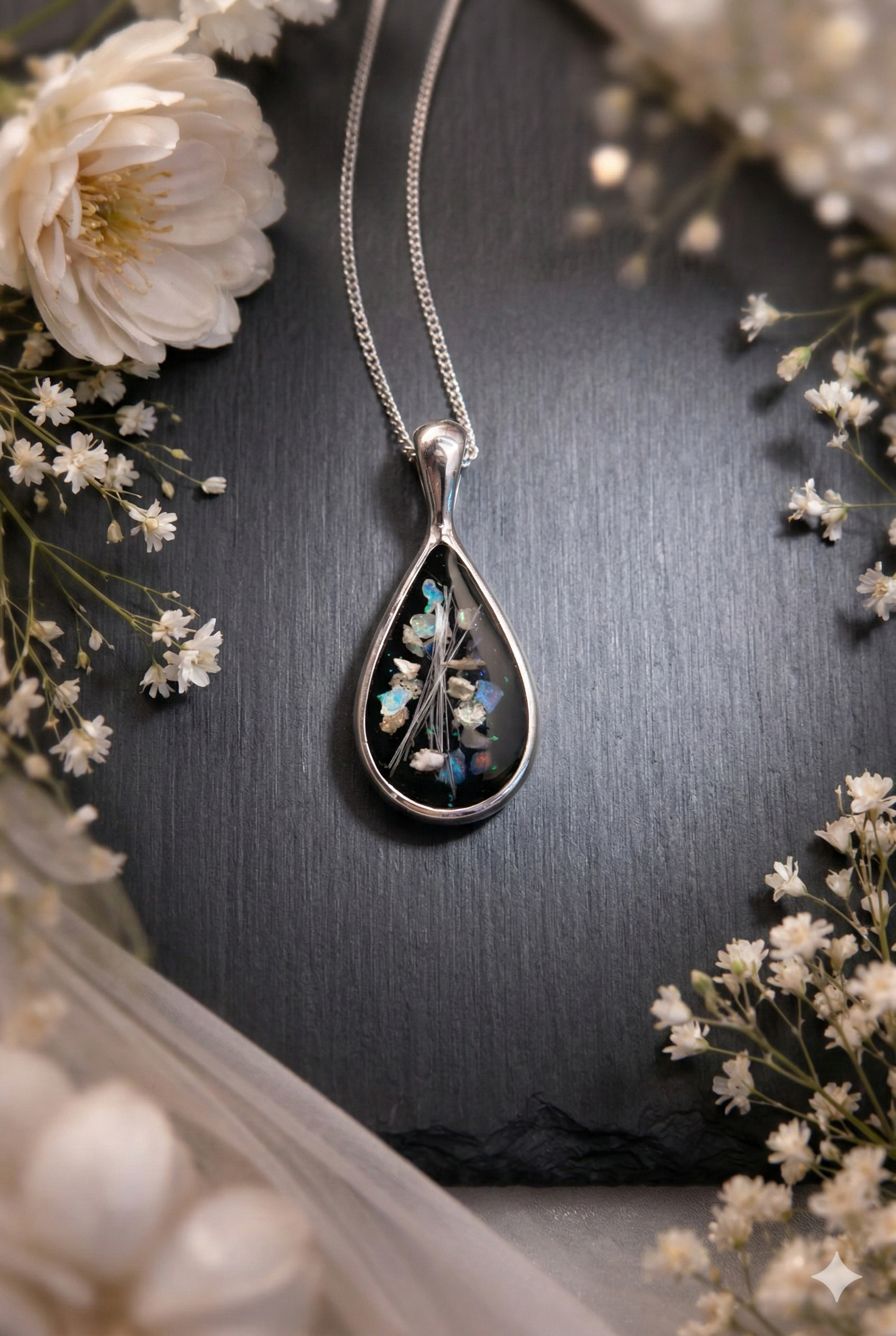Silver teardrop Pendant