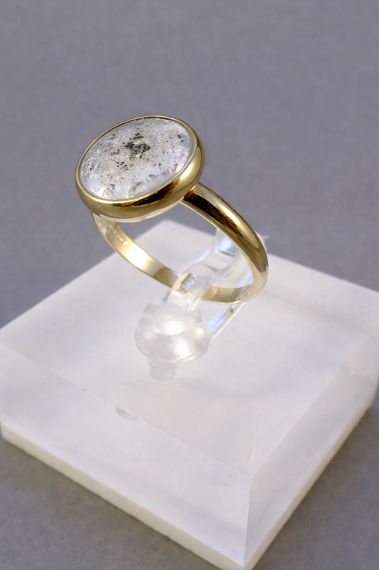 Solid Circular 9ct Gold memorial Ring