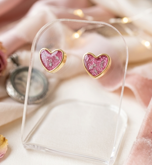 9ct Gold Heart Stud Earrings