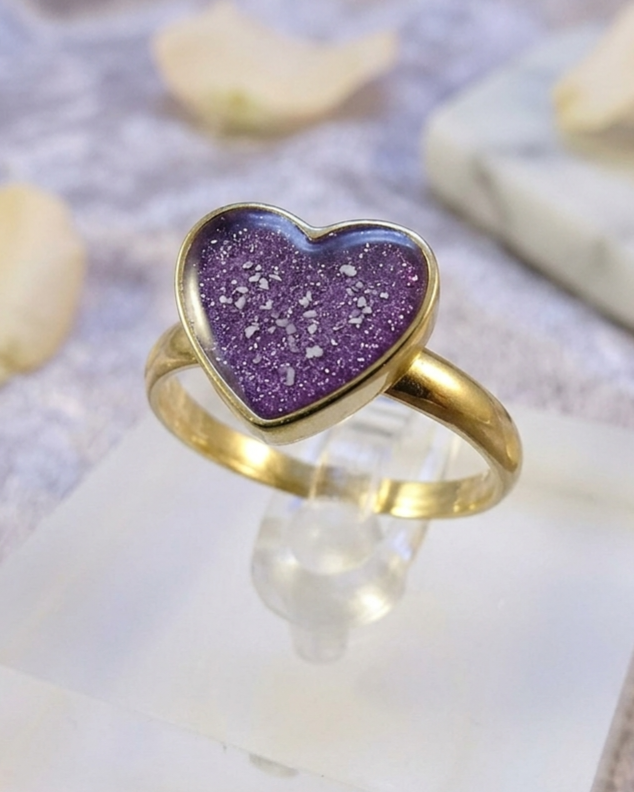 Solid 9ct Gold Heart Ring