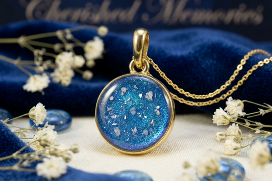 Solid Circular 9ct Gold Pendant