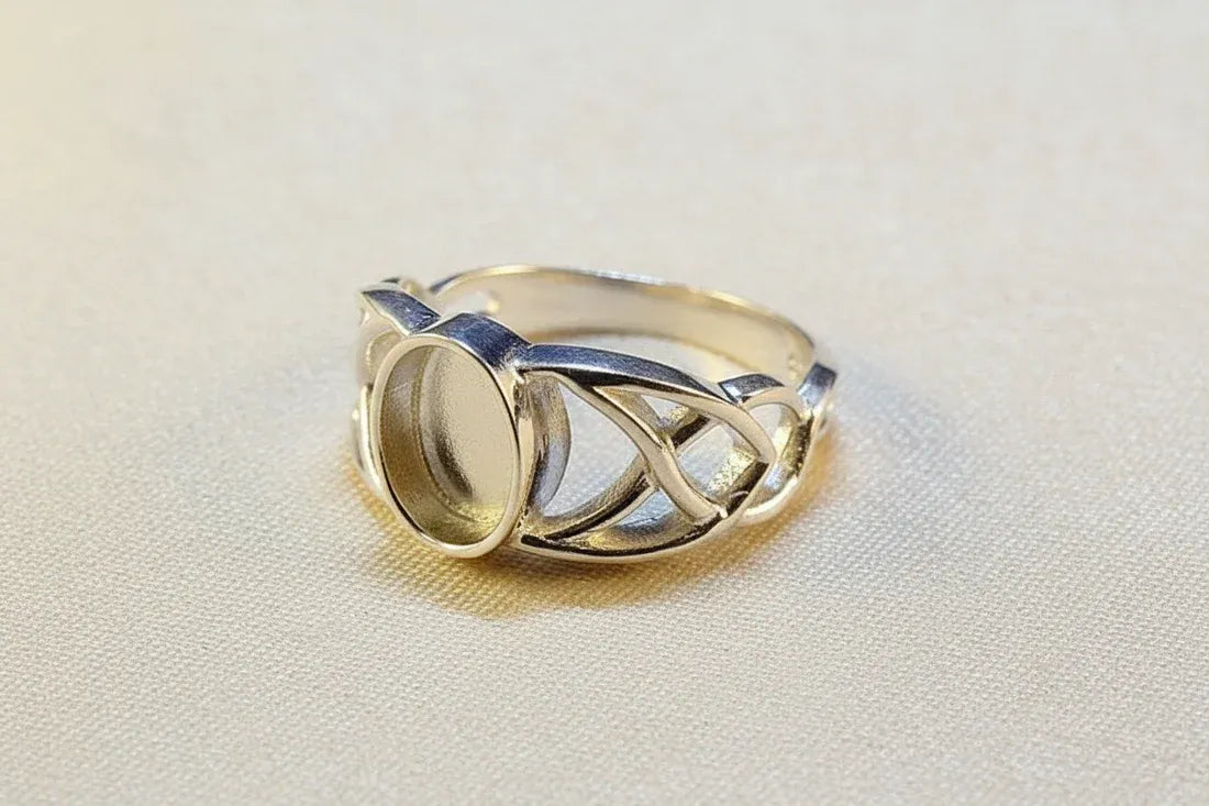 Silver Celtic knot Ring