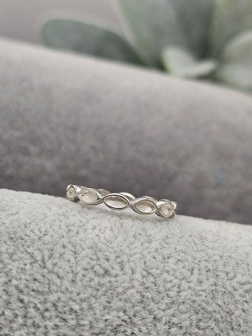 FULL ALMOND EYE 925 SILVER BAND RING