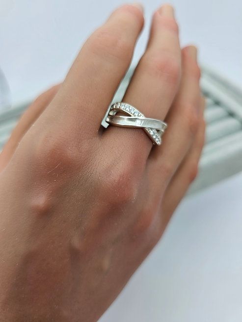 INFINITY WAVE CZ 925 SILVER RING