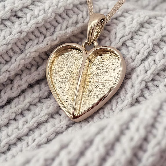 Split Heart Memorial Pendant – 9K Gold