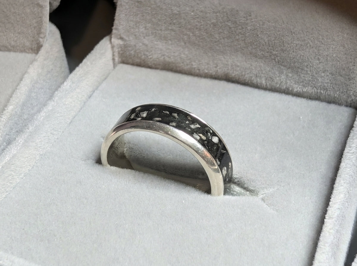 Silver wide channel Ring